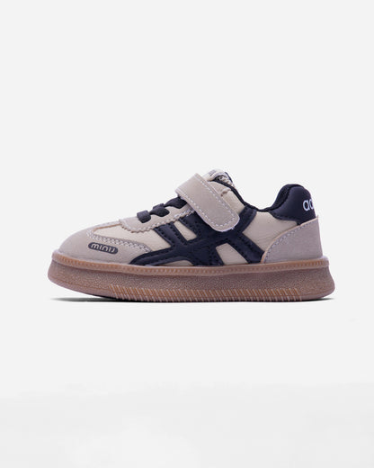 Kids Chunky Sneakers (B22)