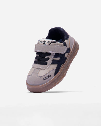 Kids Chunky Sneakers (B22)