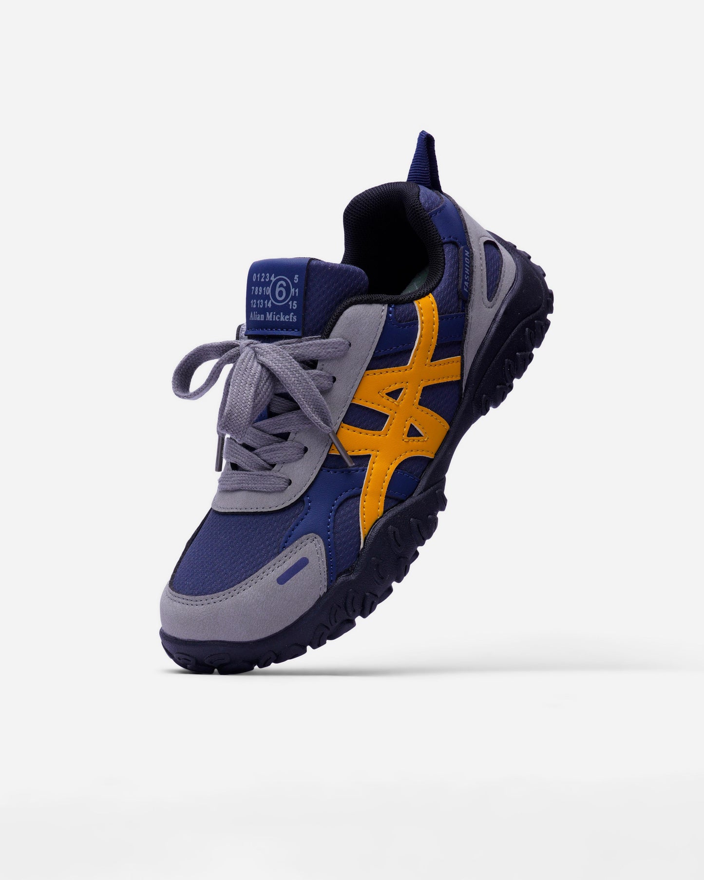 Kids Chunky Sneakers (W41)